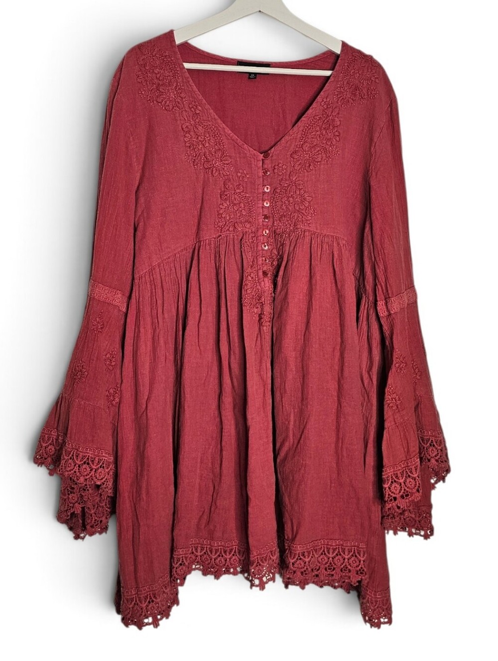 THE PYRAMID COLLECTION Top